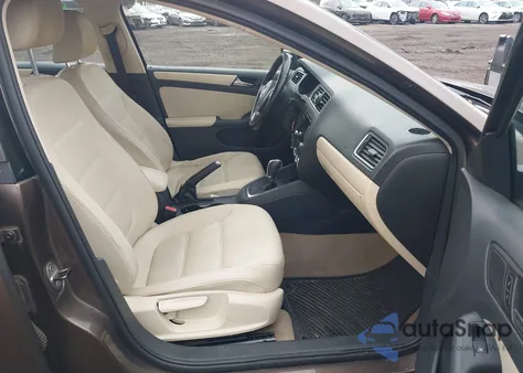 2011 Volkswagen Jetta 2.5L Se from USA, damaged, VIN 3VWDZ7AJ5BM077838